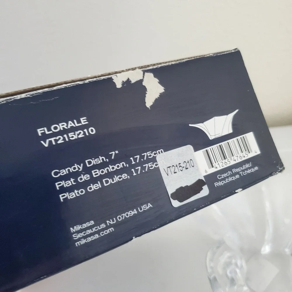 Mikasa Florale Lead Crystal 7 Inch Candy Dish VT215-210 Czech Republic with Box